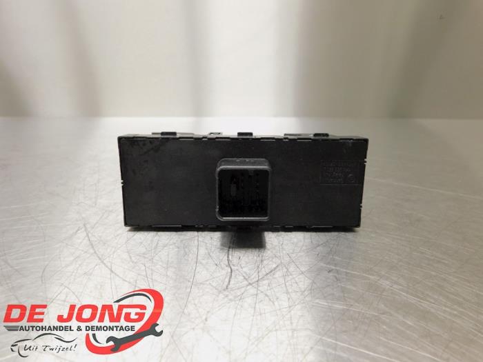 Multi-functional window switch from a Seat Leon (1P1) 1.8 TSI 16V 2010