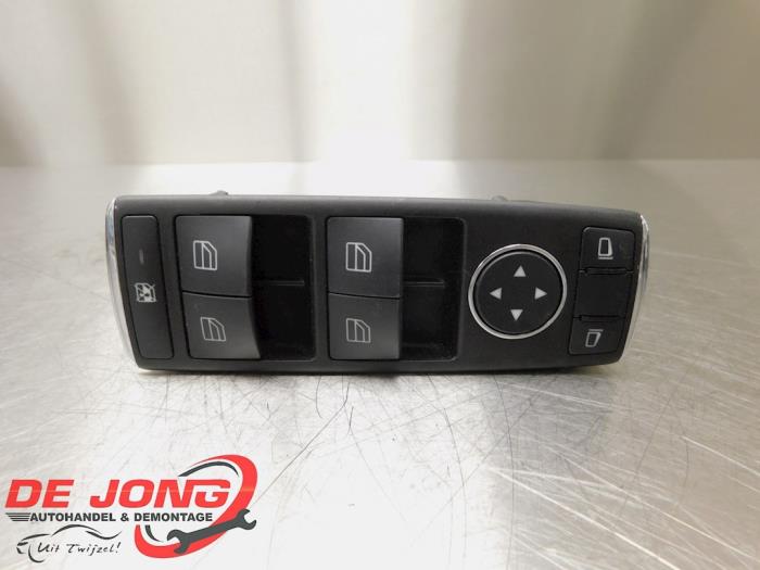 Usados Interruptor combinado de ventanillas Mercedes C Estate (S204) 2.2 C-220 CDI 16V Precio € 43,99 Norma de margen ofrecido por Autodemontagebedrijf de Jong