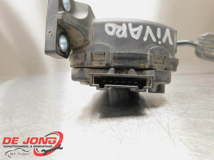 Accelerator pedal Opel Vivaro A 2.0 CDTI 7700313060