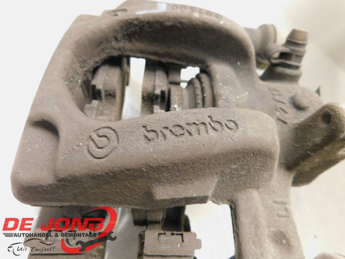 Rear brake calliper, left from a Mercedes-Benz Vito (447.6) 1.6 111 CDI 16V 2015