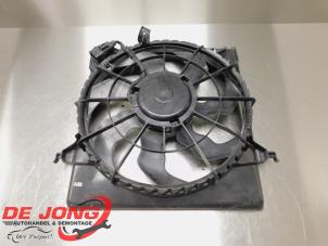 Used Cooling fans Kia Cee'd (EDB5) 1.6 CRDi VGT 16V Price € 85,00 Margin scheme offered by Autodemontagebedrijf de Jong