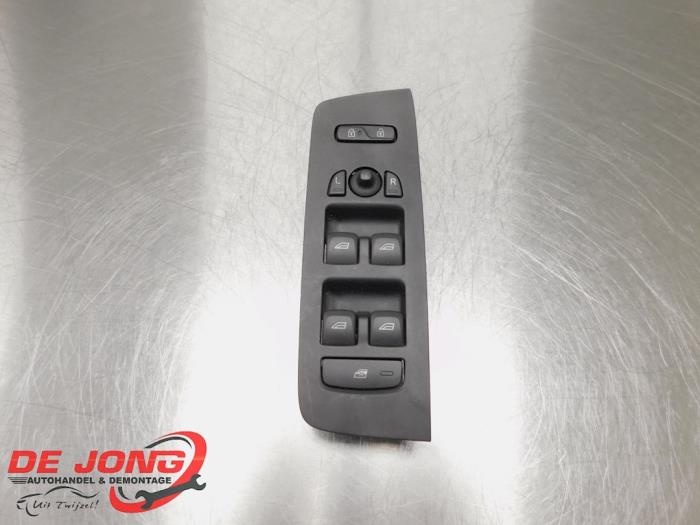 Usados Interruptor combinado de ventanillas Volvo V40 (MV) 1.6 D 16V Precio € 24,99 Norma de margen ofrecido por Autodemontagebedrijf de Jong
