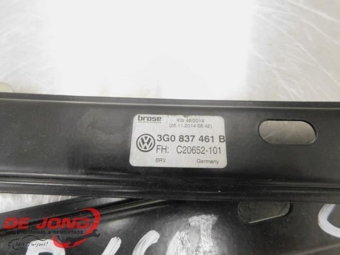 Mécanique vitre 4portes avant gauche d'un Volkswagen Passat (3G2) 1.6 TDI 16V 2015