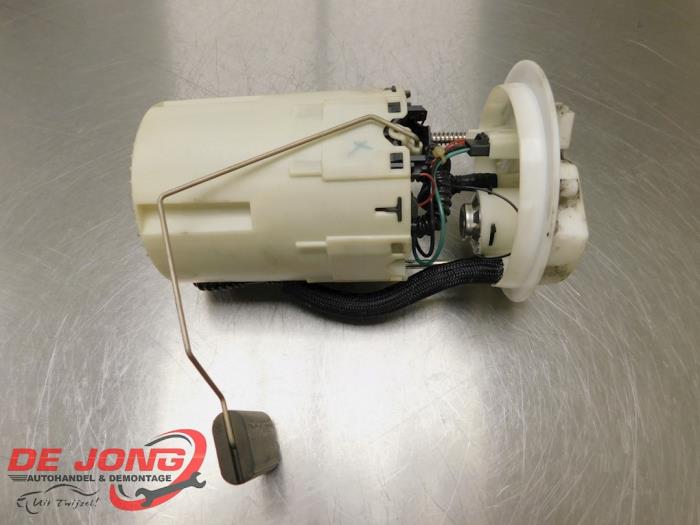 Usagé Pompe d'injection Alfa Romeo 147 (937) 1.6 HP Twin Spark 16V Prix € 24,99 Règlement à la marge proposé par Autodemontagebedrijf de Jong