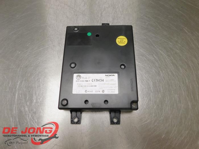 Begagnade Telefonmodul Volkswagen Golf V Variant (1K5) 2.0 TDI DPF Pris € 26,90 Marginaltabell erbjuds av Autodemontagebedrijf de Jong