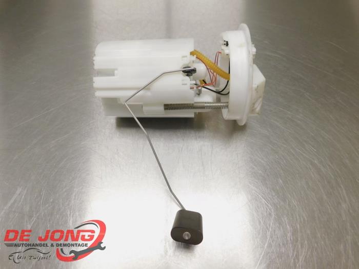 Gebrauchte Kraftstoffpumpe Elektrisch Ford B-Max (JK8) 1.0 EcoBoost 12V 120 Preis € 44,99 Margenregelung angeboten von Autodemontagebedrijf de Jong