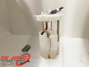 Usados Bomba eléctrica de combustible Ford Focus 3 1.6 TDCi 115 Precio € 29,95 Norma de margen ofrecido por Autodemontagebedrijf de Jong