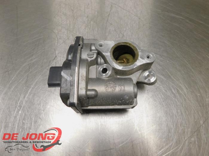 EGR valve Renault Grand Scénic III 1.5 dCi 110 H8201143495 K9K657