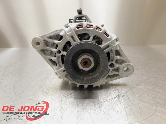 Begagnade Dynamo Hyundai i20 1.2i 16V Pris € 28,99 Marginaltabell erbjuds av Autodemontagebedrijf de Jong