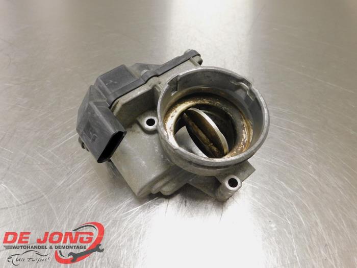 Gebrauchte Drosselklappengehäuse Volkswagen Caddy III (2KA,2KH,2CA,2CH) 2.0 TDI DPF Preis € 11,99 Margenregelung angeboten von Autodemontagebedrijf de Jong