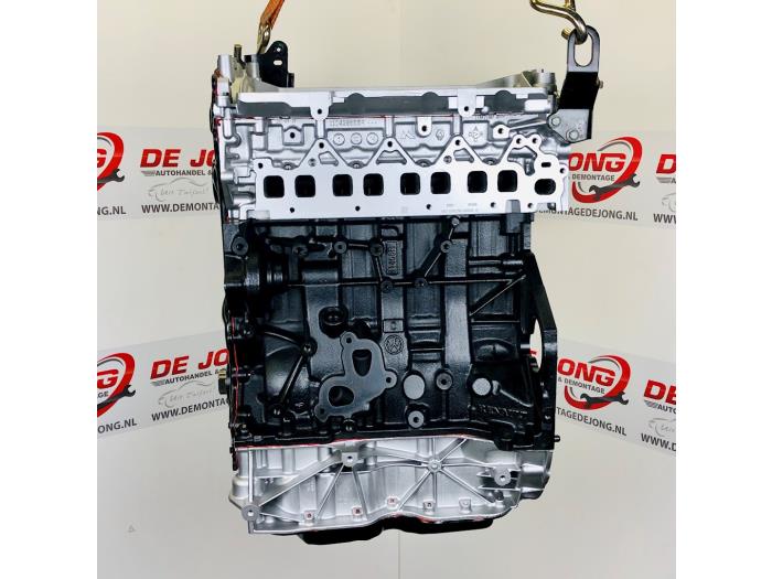 Engine from a Renault Master V 2.3 dCi 110 16V 2015