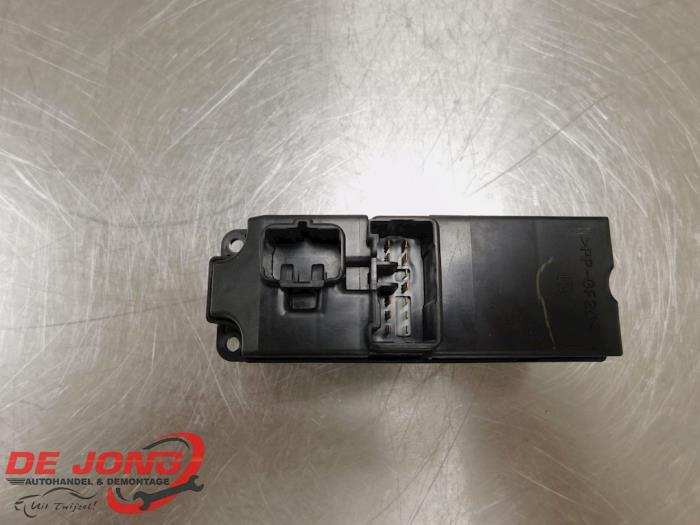 Multi-functional window switch from a Ford Ranger 2.5TD 12V 4x4 2006