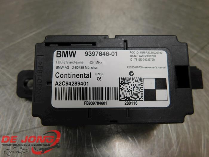 Module (miscellaneous) from a BMW 3 serie (F30) 330e iPerformance 2016