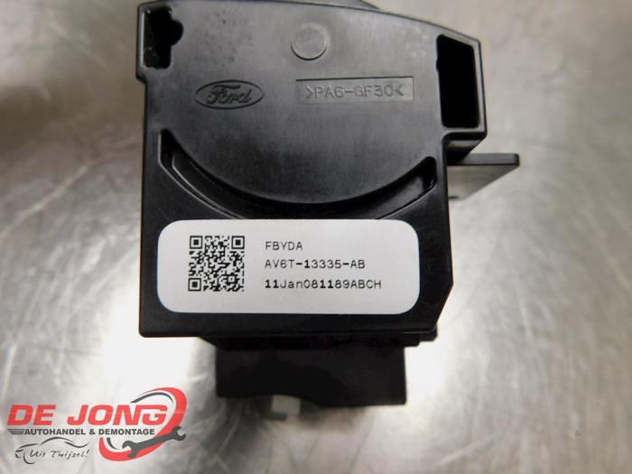Indicator switch from a Ford C-Max (DXA) 2.0 TDCi 16V 2011