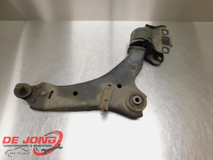 Front wishbone, right from a Volvo XC60 I (DZ) 2.4 D5 20V AWD 2012