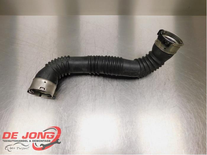 Gebrauchte Intercooler Rohr Mercedes CLA (117.3) 2.2 CLA-220 CDI, 220 d 16V Preis € 14,99 Margenregelung angeboten von Autodemontagebedrijf de Jong