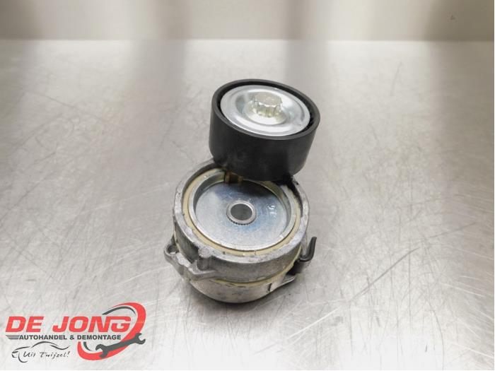 Usados Rodillo tensor correa múltiple Opel Grandland (X) 1.2 Turbo 12V Precio € 18,99 Norma de margen ofrecido por Autodemontagebedrijf de Jong