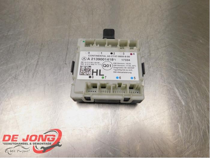 Używane Modul centralnego zamka Mercedes E (W213) E-220d 2.0 Turbo 16V Cena € 53,90 Procedura marży oferowane przez Autodemontagebedrijf de Jong