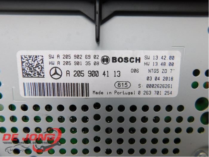 Pantalla interior de un Mercedes-Benz C Estate (S205) C-220 CDI BlueTEC, C-220 d 2.2 16V 2018