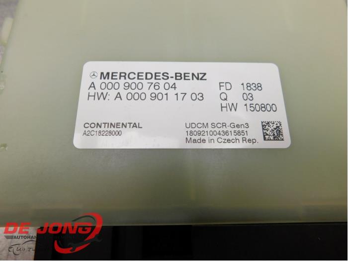 EGR module from a Mercedes-Benz Sprinter 5t (907.6) 311 CDI 2.1 D RWD 2019