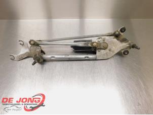 Usagé Moteur + mécanisme d'essuie glace Nissan Primera (P12) 2.0 16V CVT Prix € 34,95 Règlement à la marge proposé par Autodemontagebedrijf de Jong