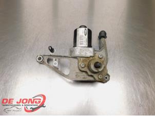 Used Front wiper motor Ford B-Max (JK8) 1.6 Ti-VCT 16V Price € 28,99 Margin scheme offered by Autodemontagebedrijf de Jong