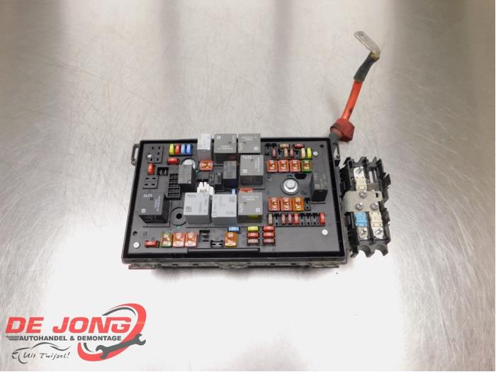 Fuse box Opel Zafira Tourer 2.0 CDTI 16V 165 Ecotec 13368644UB GM