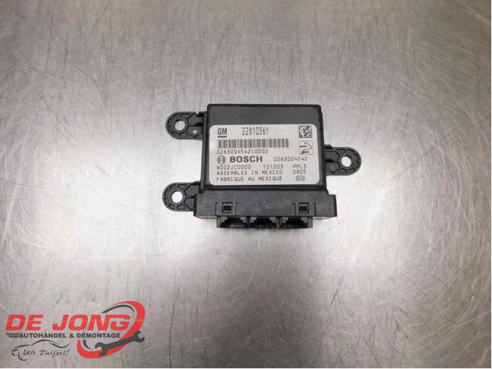 Begagnade PDC-modul Opel Zafira Tourer (P12) 2.0 CDTI 16V 165 Ecotec Pris € 24,99 Marginaltabell erbjuds av Autodemontagebedrijf de Jong