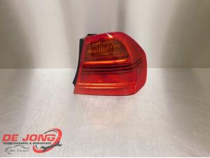 Used Taillight, right BMW 3 serie (E90) 320i 16V Price € 12,90 Margin scheme offered by Autodemontagebedrijf de Jong
