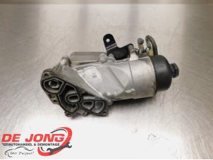 Usagé Boîtier filtre à huile Volvo V60 I (FW/GW) 1.6 DRIVe Prix € 34,99 Règlement à la marge proposé par Autodemontagebedrijf de Jong