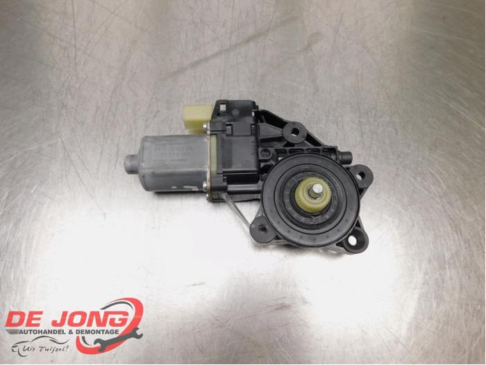 Usados Motor de ventanilla de puerta Mini Mini (R56) 1.6 16V Cooper S Works Precio € 19,90 Norma de margen ofrecido por Autodemontagebedrijf de Jong
