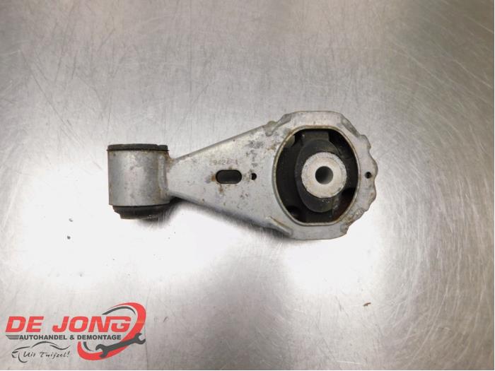 Used Engine mount Renault Megane III Grandtour (KZ) 1.5 dCi 110 Price € 14,99 Margin scheme offered by Autodemontagebedrijf de Jong