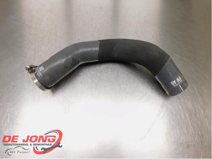 Usagé Tuyau intercooler Volkswagen Touareg 3.0 TDI 286 V6 24V Prix € 30,24 Prix TTC proposé par Autodemontagebedrijf de Jong