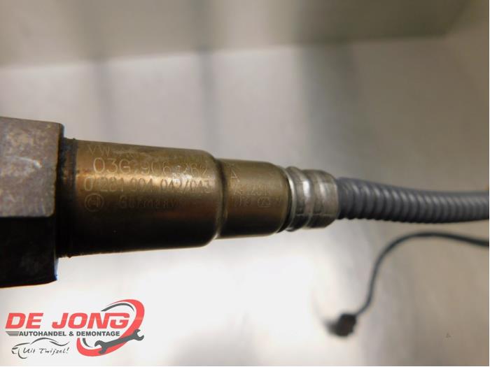 Lambda probe from a Volkswagen Touran (1T1/T2) 2.0 TDI DPF Cross Touran 2008