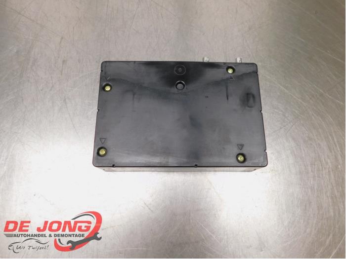Używane Modul WiFi Opel Crossland (X) 1.2 12V Cena € 38,99 Procedura marży oferowane przez Autodemontagebedrijf de Jong