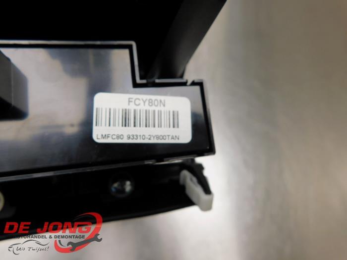 Interruptor de calefactor de asiento de un Hyundai iX35 (LM) 2.0 CRDi 16V 4x4 2012