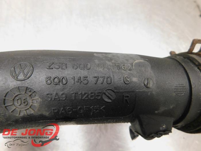 Intercooler Rohr van een Volkswagen Polo IV (9N1/2/3) 1.4 TDI 80 2006