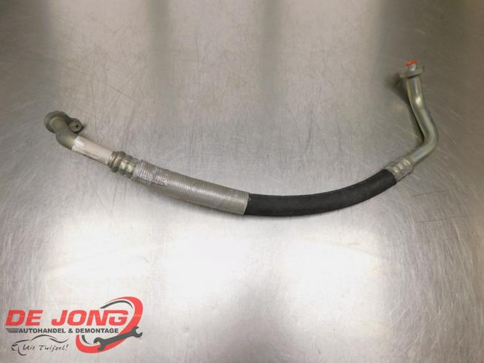 Volvo V50 Air conditioning lines stock