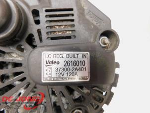 Dynamo van een Kia Rio III (UB) 1.4 CRDi 16V 2011