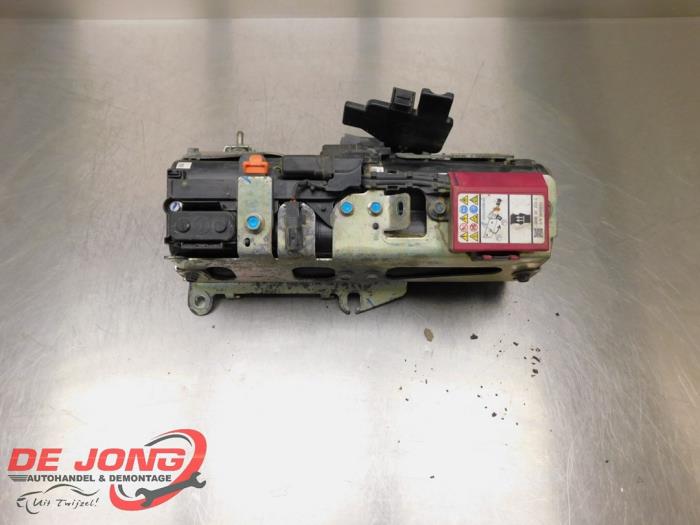 I-eloop Module van een Mazda 6 SportBreak (GJ/GH/GL) 2.2 SkyActiv-D 150 16V 2014
