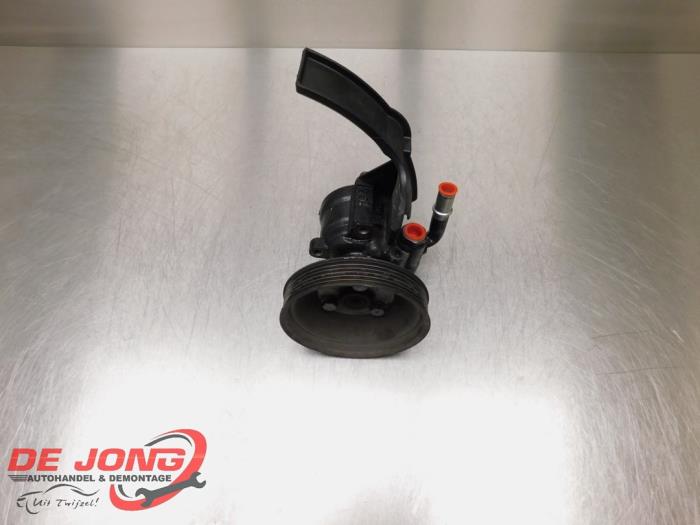 Usagé Pompe de direction Alfa Romeo GT (937) 1.9 JTD 16V Multijet Prix € 39,99 Règlement à la marge proposé par Autodemontagebedrijf de Jong