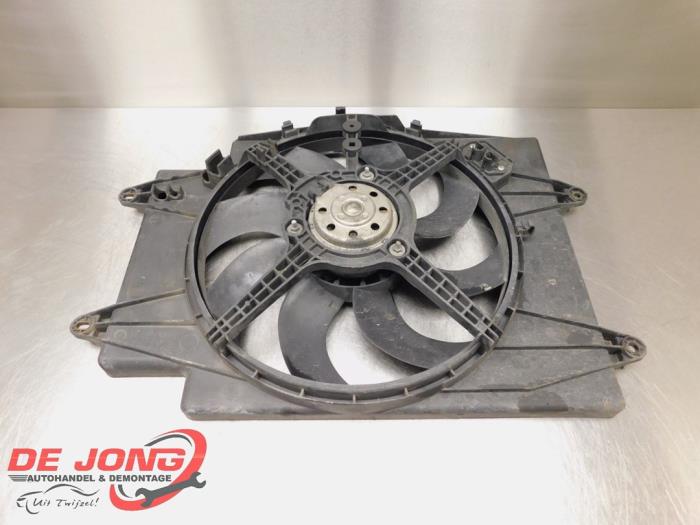 Używane Wentylator Alfa Romeo GT (937) 1.9 JTD 16V Multijet Cena € 25,99 Procedura marży oferowane przez Autodemontagebedrijf de Jong
