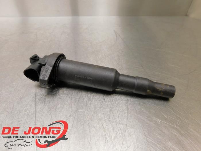 Ignition coil from a BMW 3 serie (E90) 320i 16V 2006