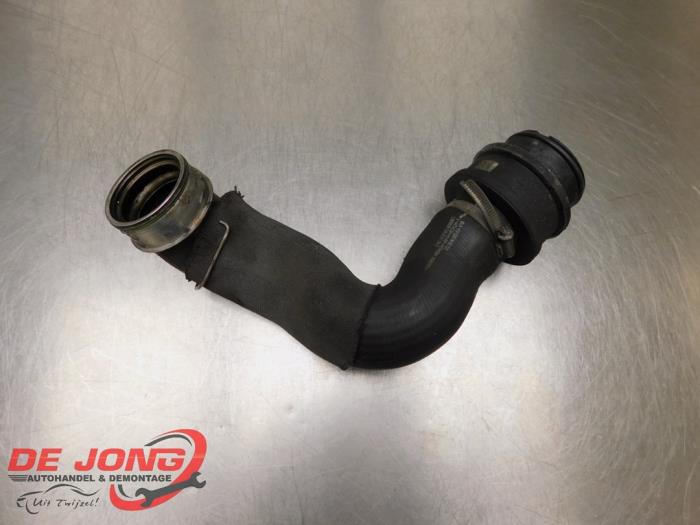 Gebrauchte Intercooler Schlauch Mercedes B (W245) 2.0 B-180 CDI 16V Preis € 14,99 Margenregelung angeboten von Autodemontagebedrijf de Jong