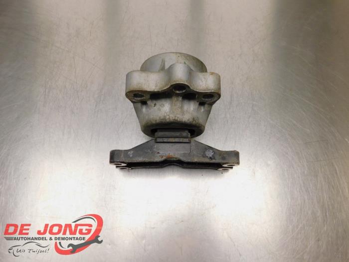 Used Engine mount Ford Transit Custom 2.2 TDCi 16V FWD Price € 42,34 Inclusive VAT offered by Autodemontagebedrijf de Jong