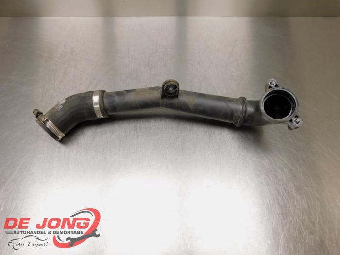 Gebrauchte Intercooler Rohr Audi A3 Sportback (8VA/8VF) 1.6 TDI Ultra 16V Preis € 35,05 Margenregelung angeboten von Autodemontagebedrijf de Jong