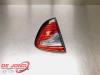 Tailgate reflector, left from a Renault Captur (2R), 2013 0.9 Energy TCE 12V, SUV, Petrol, 898cc, 66kW (90pk), FWD, H4B408; H4BB4, 2015-03, 2R04; 2R05; 2RA1; 2RA4; 2RA5; 2RB1; 2RD1; 2RE1 2015