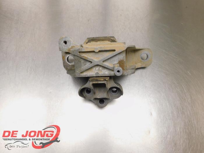 Usagé Support moteur Ford Focus 4 Wagon 1.0 Ti-VCT EcoBoost 12V 100 Prix € 49,99 Règlement à la marge proposé par Autodemontagebedrijf de Jong
