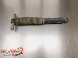 Used Rear shock absorber, left Ford Focus 4 Wagon 1.0 Ti-VCT EcoBoost 12V 100 Price € 36,70 Margin scheme offered by Autodemontagebedrijf de Jong