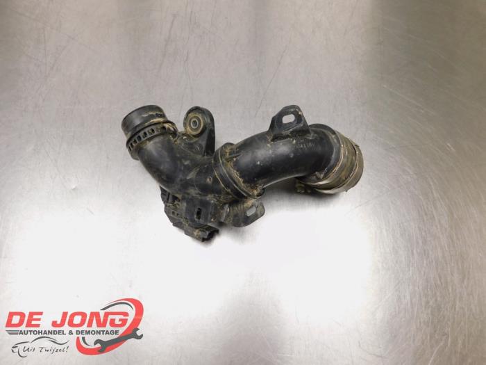 Gebrauchte Intercooler Rohr Opel Corsa F (UB/UH/UP) 1.2 Turbo 12V 100 Preis € 19,99 Margenregelung angeboten von Autodemontagebedrijf de Jong